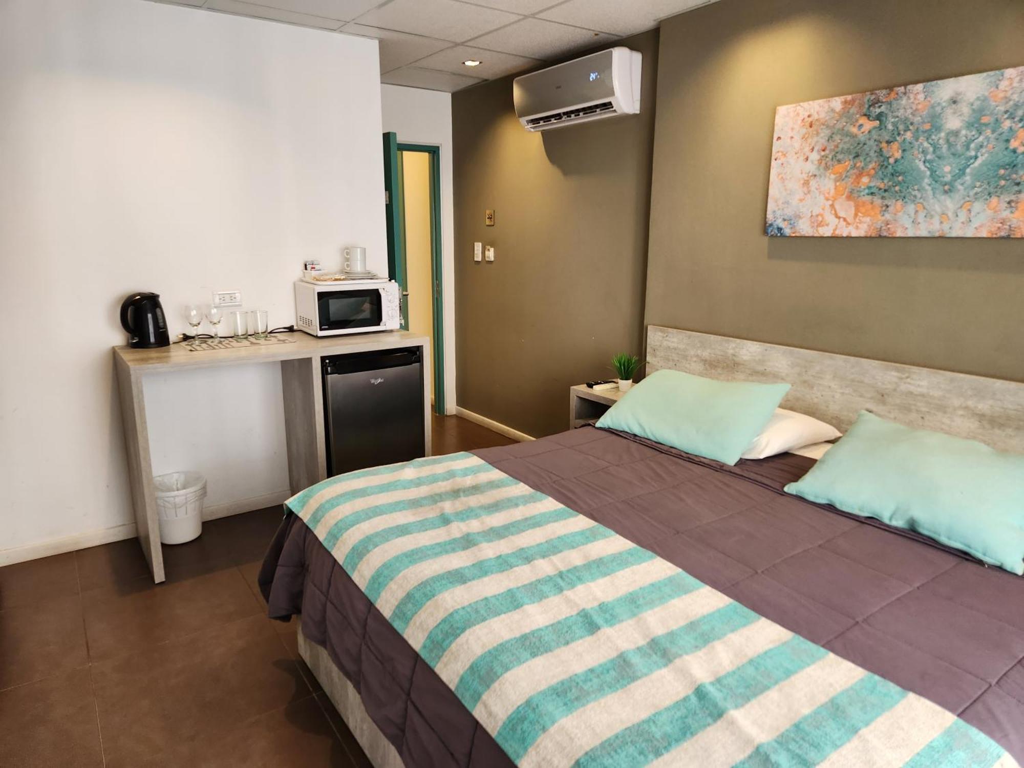 Ph Aparthotel 3*